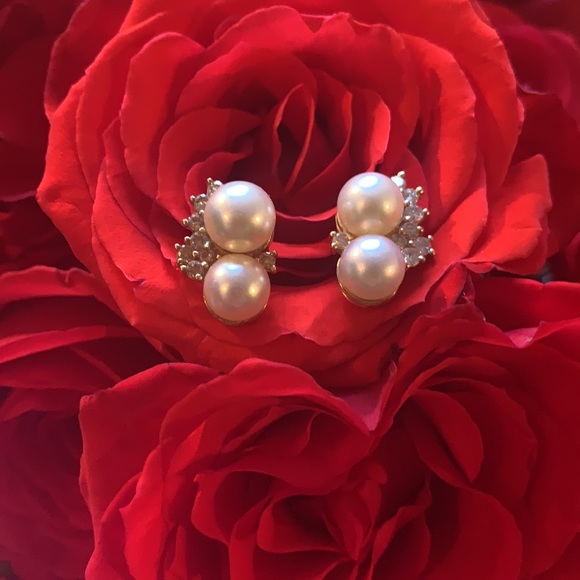 Say it in Diamonds and Pearls - Picture 2 of 8